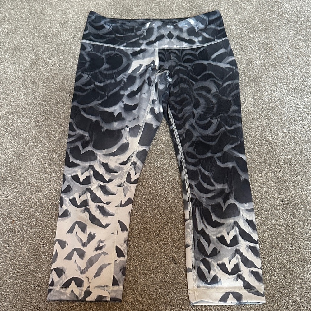 Lululemon Womens Capri Leggings